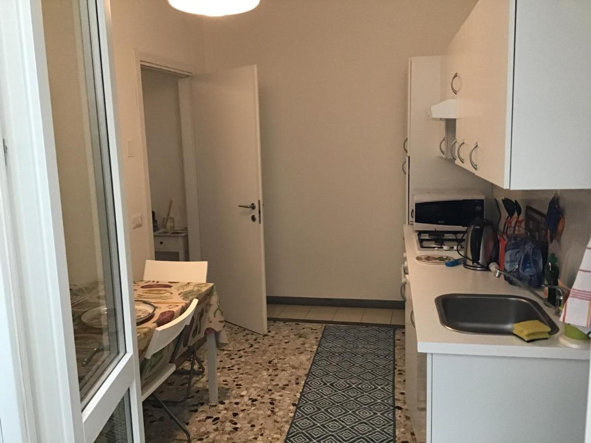 A Due Passi Da Giulietta-Casa Montecchi Βερόνα Εξωτερικό φωτογραφία