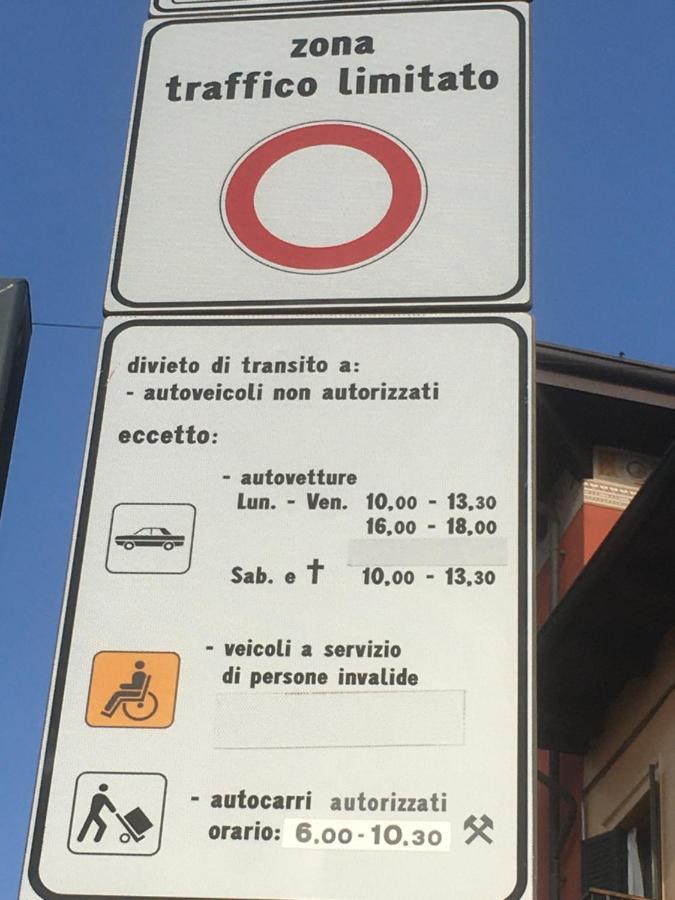 A Due Passi Da Giulietta-Casa Montecchi Βερόνα Εξωτερικό φωτογραφία