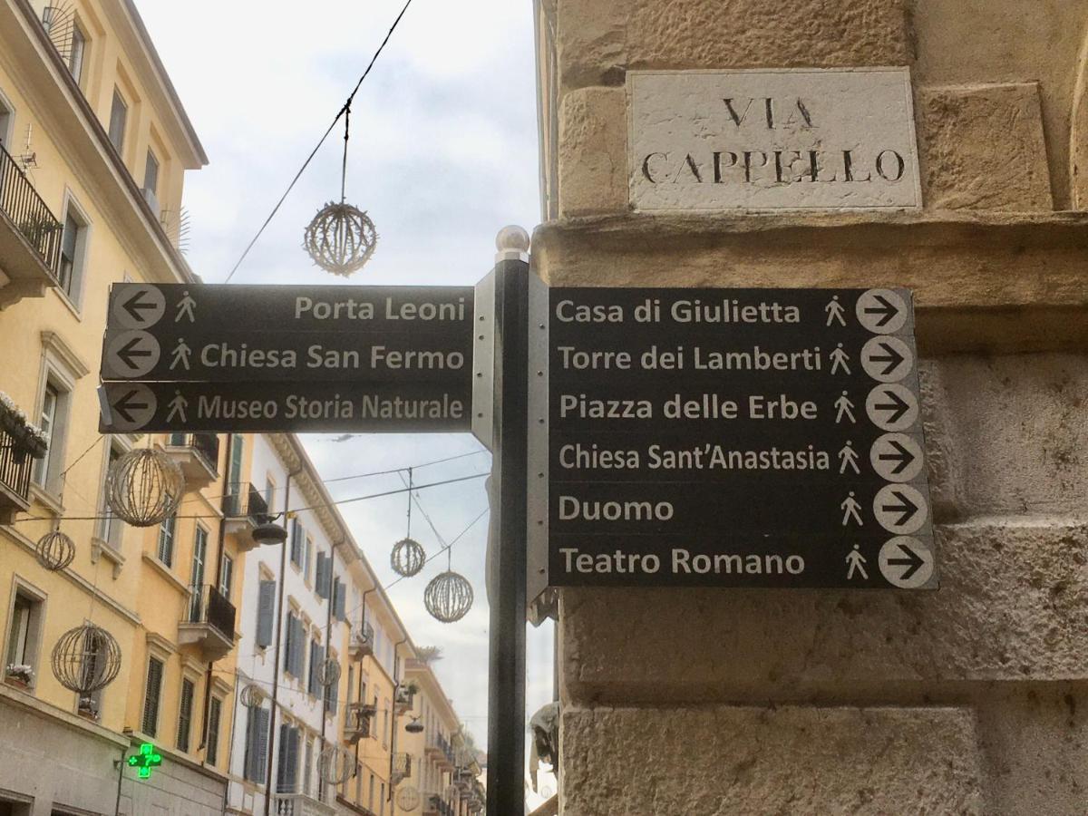 A Due Passi Da Giulietta-Casa Montecchi Βερόνα Εξωτερικό φωτογραφία
